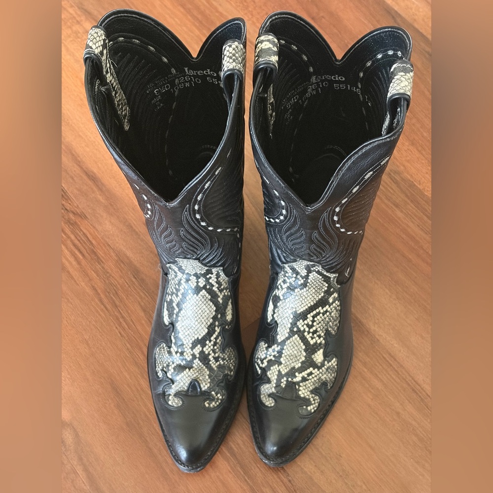Laredo Women's Black and Gray Leather Snakeskin Boots